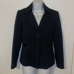 Tahari Arthur S Levine Petite Woman’s Blazer Dark Blue size 2P